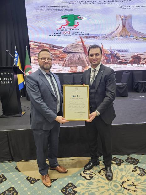 Ambasador Alžira odlikovao Katedru za arapski jezik i književnost Univerziteta u Sarajevu