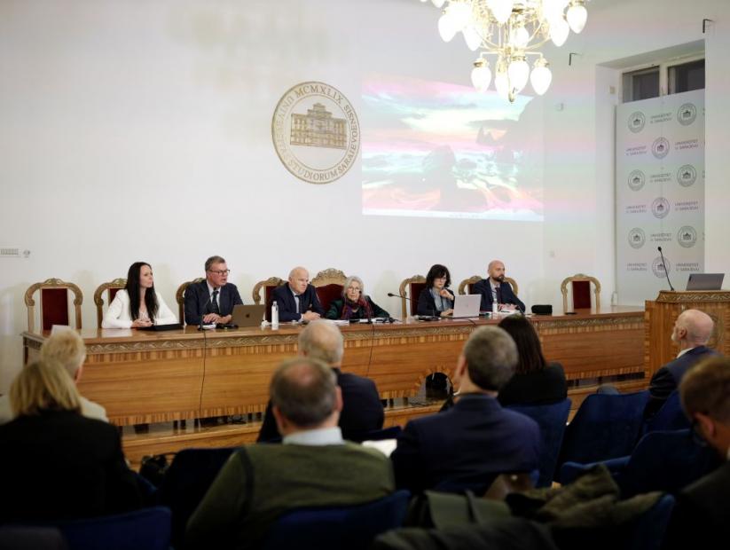 Panelom o ustavnoj transformaciji Bosne i Hercegovine završen drugi dan konferencije „30 godina poslije Daytona: mitovi, realnosti i nove vizije budućnosti Bosne i Hercegovine“