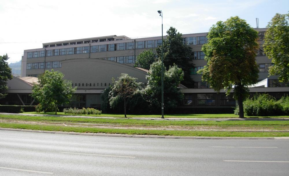 Obavještenje o stavljanju na uvid javnosti korigovane radne verzije projekta doktorske disertacije i ocjene korigovane radne verzije projekta doktorske disertacije kandidatkinje mr. Nizame Turajlić