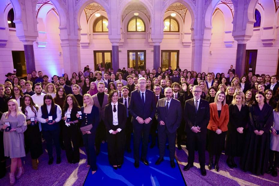 Gradonačelnik Sarajeva Zlatnicima Grada Sarajeva nagradio dobitnike najvećih priznanja Univerziteta u Sarajevu