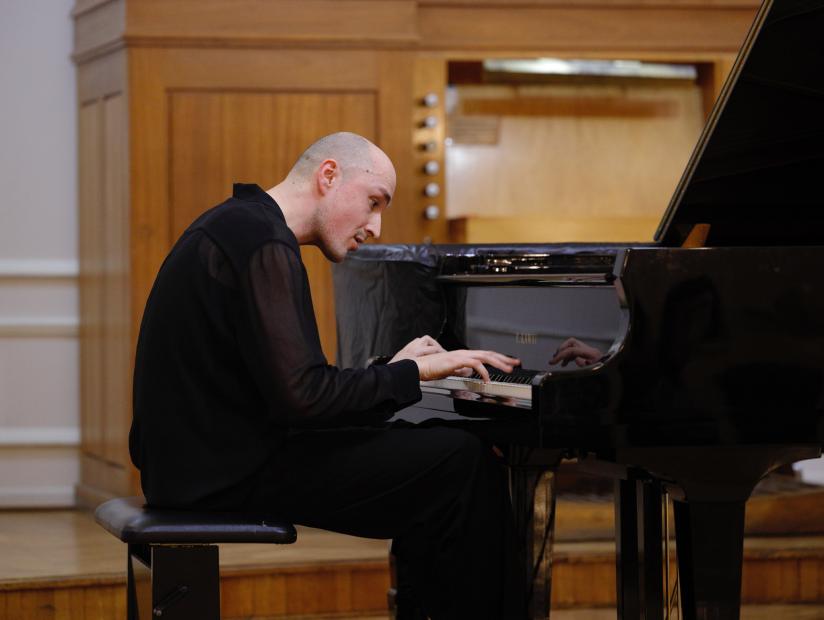 Na Muzičkoj akademijii UNSA održan klavirski recital Ivana Galića 