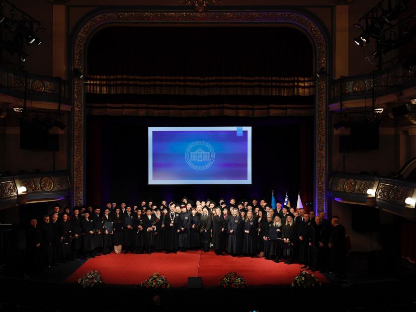 Univerzitet u Sarajevu promovirao 63 doktora nauka