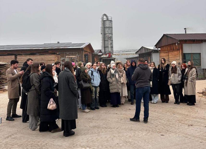 Studenti Arhitektonskog fakulteta UNSA posjetili fabriku Kontinental d.o.o. u Kiseljaku