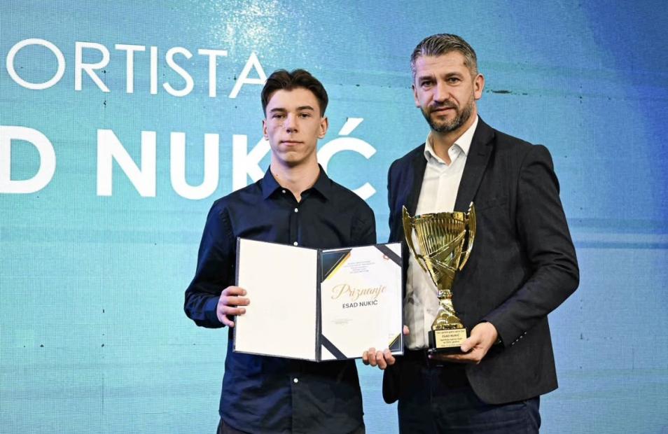 Fakultet za kriminalistiku, kriminologiju i sigurnosne studije UNSA | Student Esad Nukić izabran za sportistu Općine Ilijaš za 2025. godinu