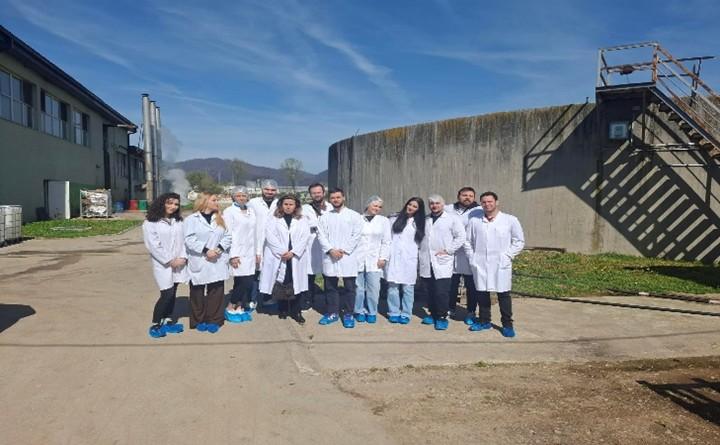 Veterinarski fakultet UNSA | U pogonima kompanije „BROVIS“ d.o.o. realizirana terenska nastava/vježbe studenata V godine