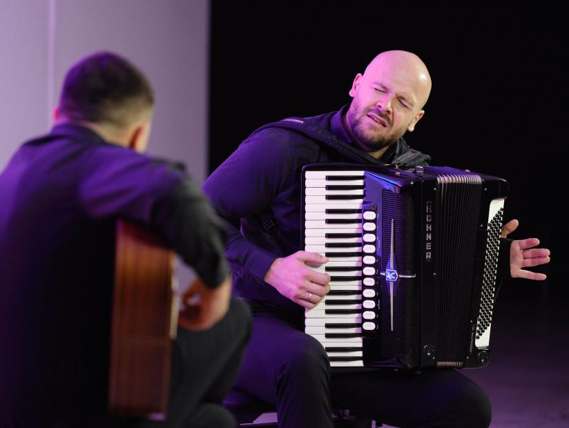 Održan recital akordeoniste Azmira Halilovića na 19. Majskim muzičkim svečanostima