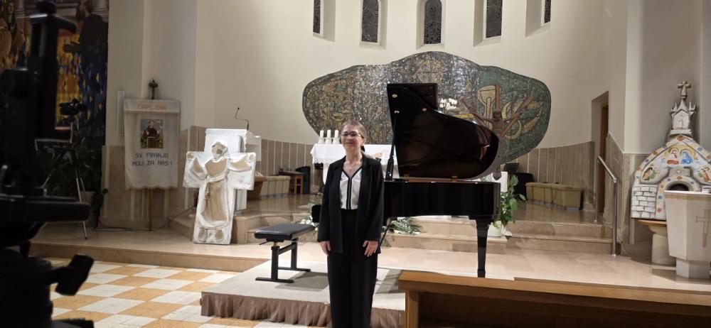 Muzička akademija UNSA | Dina Fejzić održala solističke koncerte u Mostaru i Čapljini