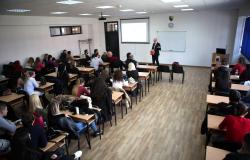 Ambasador Ujedinjenog Kraljevstva Velike Britanije i Sjeverne Irske održao predavanje na Fakultetu za upravu