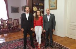 Andrej A. Gajić, Adla Kahrić i prof. dr. Rifat Škrijelj, rektor UNSA