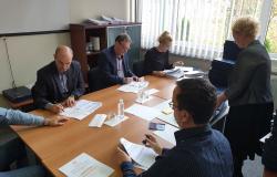 Počelo potpisivanje diploma u okviru priprema za „Svečanu promociju i dodjelu diploma diplomatima i magistrantima Univerziteta u Sarajevu“