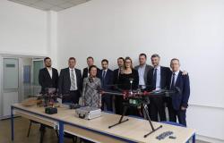 Posjetom visoke delegacije Mašinskom fakultetu puštena u rad najmodernija oprema za mjerenje zagađenosti zraka