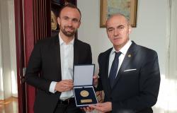 Amelu Tuki uručena Medalja Univerziteta u Sarajevu