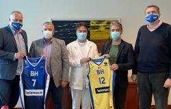 Potpisan Ugovor o poslovnoj saradnji između Veterinarskog fakulteta i Košarkaškog saveza BiH i partnera