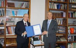 Ambasador Grčke posjetio Nacionalnu i univerzitetsku biblioteku BiH