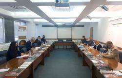 Ministrica Husić-Mehmedović i rektor Škrijelj posjetili tri naučna instituta Univerziteta u Sarajevu