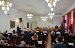 Promoviran zbornik radova „Genocid nad Bošnjacima, Srebrenica 1995–2020: Uzroci, razmjere i posljedice”