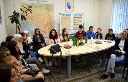 Posjeta učenika iz Srebrenice Institutu za jezik UNSA