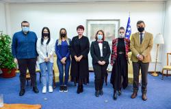 Premijer Novalić podržao studentice Pravnog fakulteta UNSA, pobjednice Regionalnog takmičenja u simulaciji suđenja iz ljudskih prava