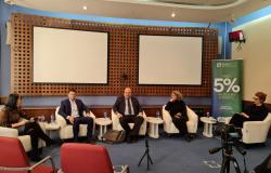 Na Ekonomskom fakultetu UNSA održana panel disuksija "Dijalozi o društvu i korupciji" 