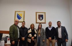 Ministrica za nauku, visoko obrazovanje i mlade KS ugostila uspješne mlade sportiste koji su na nedavnim Evropskim univerzitetskim igrama u Poljskoj sarajevskom Univerzitetu i našoj državi Bosni i Hercegovini donijeli najsjajnija sportska odličja