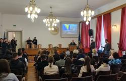 U povodu 25. novembra – Dana državnosti Bosne i Hercegovine održana tribina Univerziteta u Sarajevu „Državnost Bosne i Hercegovine kroz historiju“