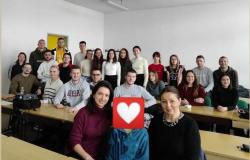 Fakultet zdravstvenih studija UNSA | Održano stručno predavanja o cističnoj fibrozi u saradnji sa Udruženjem za cističnu fibrozu u BiH