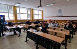 Na naučnom kolokviju Odsjeka za matematičke i kompjuterske nauke Prirodno-matematičkog fakulteta UNSA održano predavanje na temu „O vezama između Lozi-preslikavanja i max-type diferentnih jednadžbi“