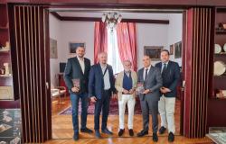 Ambasador Diego Arria posjetio Univerzitet u Sarajevu