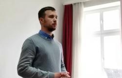 Student treće godine Odsjeka za solo pjevanje Tomislav Perić, dobitnik prve nagrada na Međunarodnom takmičenju solo pjevača “Bruna Špiler” u Crnoj Gori