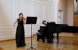 Na Muzičkoj akademiji UNSA nastupile violinistica YeonJu Jeong i pijanistica Vesna Podrug Kossjanenko