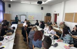 Sarajevski dani poezije | Odsjek za anglistiku Filozofskog fakulteta UNSA posjetili Salil Tripathi i Alison Williams