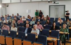 Potpisani novi ugovori: Kanton sufinansira i troškove doktorskih disertacija, izdavanja knjiga i monografija