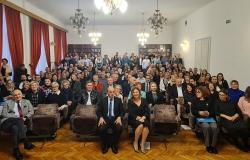 Univerzitet u Sarajevu: Dodijeljeno 200 nagrada za naučni/umjetnički rad akademskom i naučnoistraživačkom osoblju