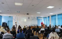 Medijska evolucija do 2040. godine: perspektiva budućih medijskih profesionalaca