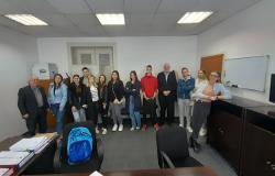 Studenti Fakulteta za kriminalistiku, kriminologiju i sigurnosne studije UNSA posjetili Odjeljenje za kriminalističku tehniku i forenziku Uprave policije MUP-a KS