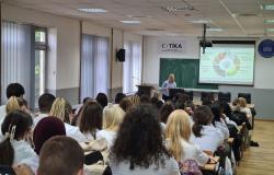 Učenici Srednje medicinske škole Sarajevo posjetili Poljoprivredno-prehrambeni fakultet UNSA