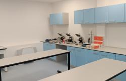 Fakultet zdravstvenih studija UNSA: Opremljena hematološko-biohemijska  laboratorija