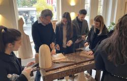 Gostujuće predavanje Orhana Nikšića i posjeta studenata treće godine Odsjeka produkt dizajn salonu branda "Zanat"