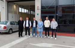 Mašinski fakultet UNSA | Studenti odsjeka za Motore i vozila posjetili Autocentar BH d.o.o. 