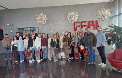 Posjeta studenata Arhitektonskog fakulteta proizvodnom pogonu kompanije FEAL i obilazak Hutovog Blata