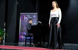 Jovana Pavlović, studentica Odsjeka za solo pjevanje laureat Međunarodnog takmičenja mladih solo pevača "Dr Miloje Milojević" u Kragujevcu