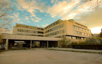 Riječ dekana povodom obilježavanja 75 godina postojanja Univerziteta u Sarajevu - Filozofskog fakulteta