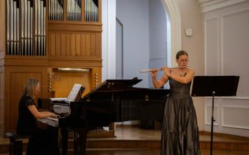 Flautistica Mirna Mlikota-Dizdarević i pijanistica Dina Fejzić nastupile u okviru Koncertne sezone MAS