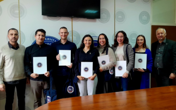 Dekan uručio zahvalnice studentima za doprinos organizaciji Konferencije „Kriminalistika, kriminologija i sigurnosne studije u XXI stoljeću“