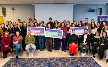 Studenti Odsjeka za anglistiku Filozofskog fakulteta UNSA na završnoj ceremoniji Projekta SPARK