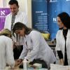 Studenti i studentice Fakulteta zdravstvenih studija UNSA na sajmu „Kad poraSTEM, bit ću naučnica“